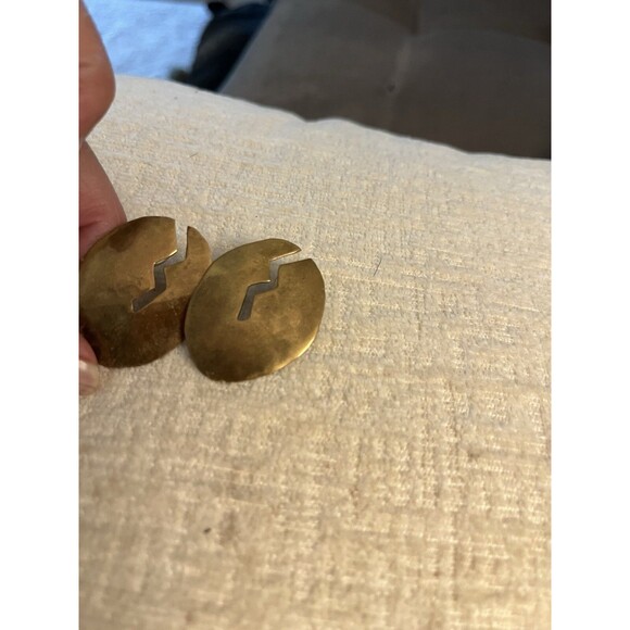 AH Anne Hellman Large Abstract Brass Artisan Brutalist Earrings Pierced Signed - Picture 4 of 11